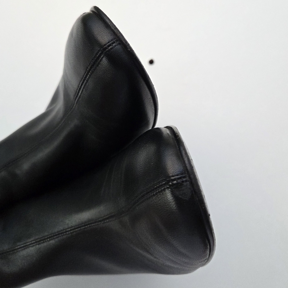 Everlane Black Leather Ankle Boots - Picture 9 of 9